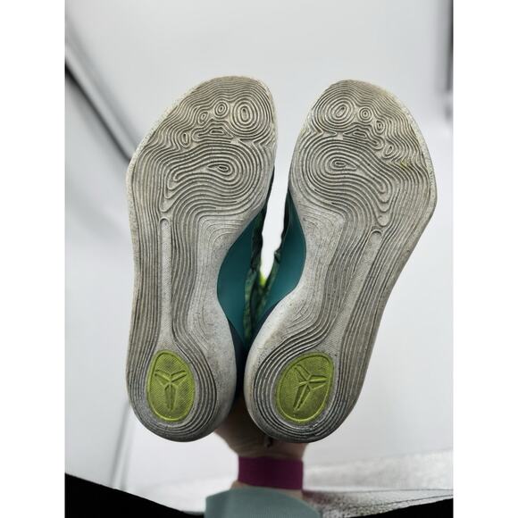 Size 8.5 - Nike Kobe 9 EM Easter - Picture 6 of 7